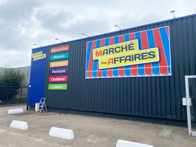 Enseigne – Marché aux Affaires – Freneuse
